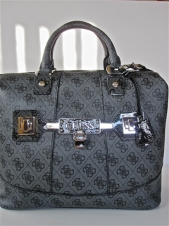 GUESS REVEAL ORIGINAL NOVA CIERNA DAMSKA KABELKA DOVOZ USA