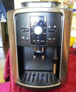 Predám plno-automat na prípravu kávy zn.:KRUPS
