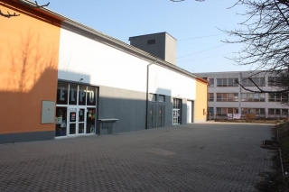 Lukratívne KANCELÁRSKE a OBCHODNÉ PRIESTORY v centre mesta Veľký Krtíš