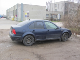 Predám VW Bora, r.v. 2000, 187 000 km, benzín, 1,6, 74 kW
