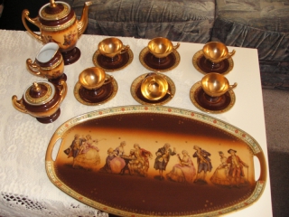 Predám mokka kávovu súpravu z Karlovarského porcelánu  pred r.1930