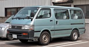 kupim tojoty corola carina hiace liteace mazda e 2200 mazda e2000