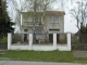Predám 6 izbový, poschodový a podpivničený RD v obci Patince, okres Komárno.