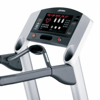 Běžecký pás Life Fitness - 97 Ti – Repasovaný