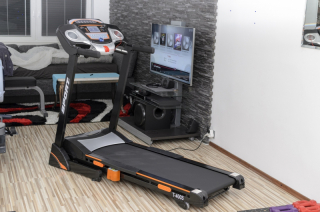 Bežecký pás elek. HRS T-400S (autosklon, šírka 46cm, do 140kg) -