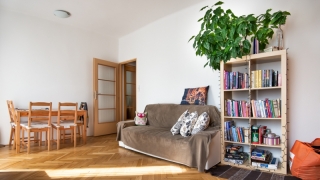 � Voľné ihneď | štýlový a slnečný 2-izbový byt s balkó